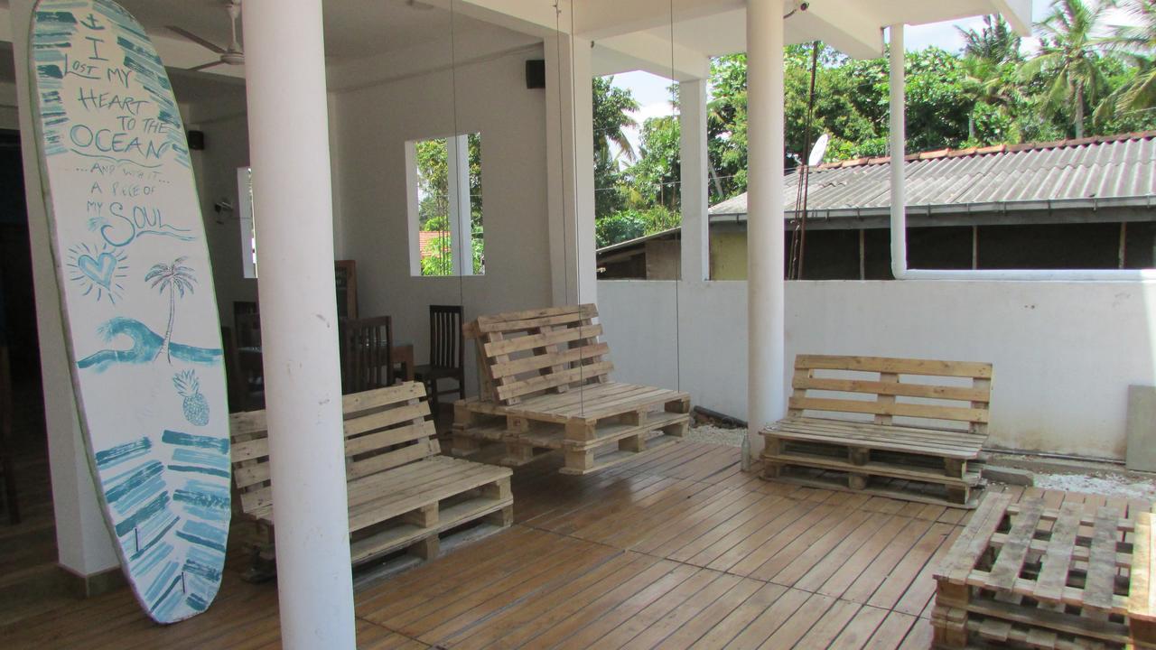 Soul Surfer - Weligama Hostel Exterior photo